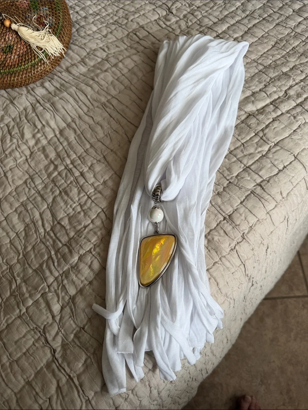 N/A lightweight white